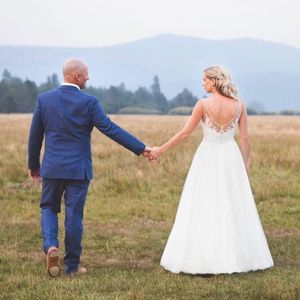 Meet your Posher, Cara